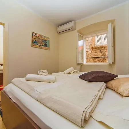 Maru - Two Bedroom With City View * דוברובניק
